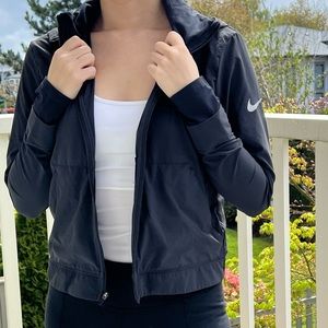 NIKE: BLACK ZIP UP WINDBREAKER HOODIE (XS)